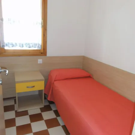 Lovely Two-storey Flat *