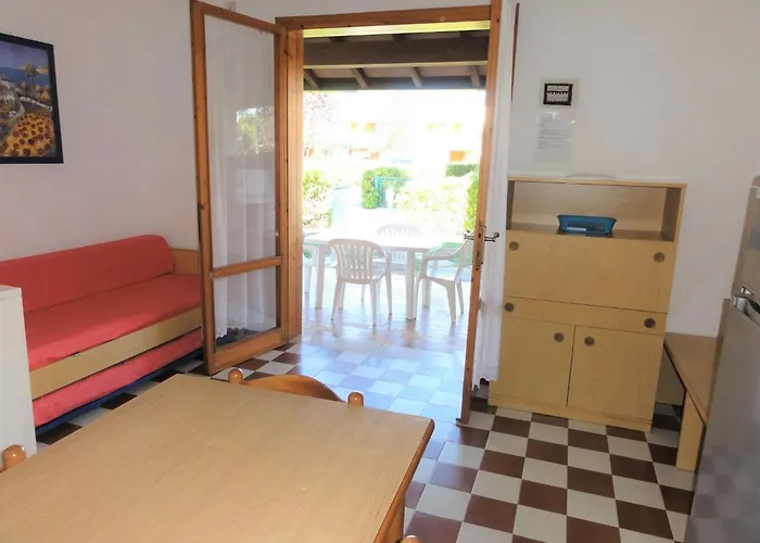 Lovely Two-storey Flat Бибионе