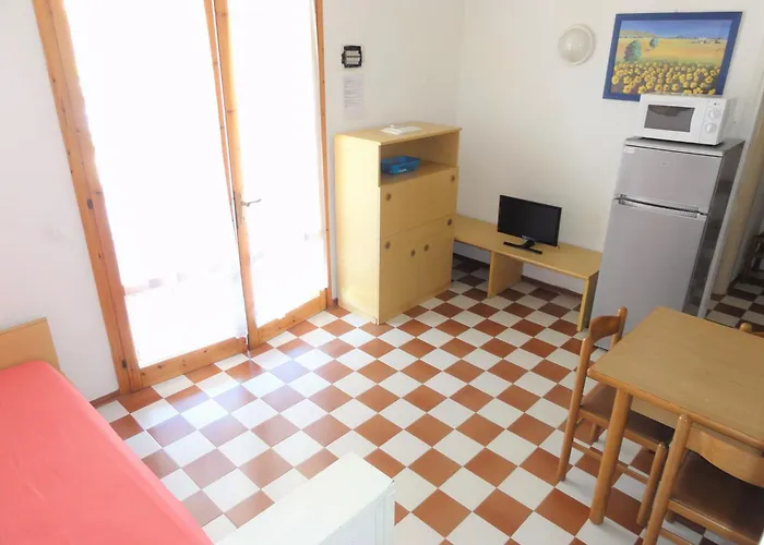 Lovely Two-storey Flat 비비오네
